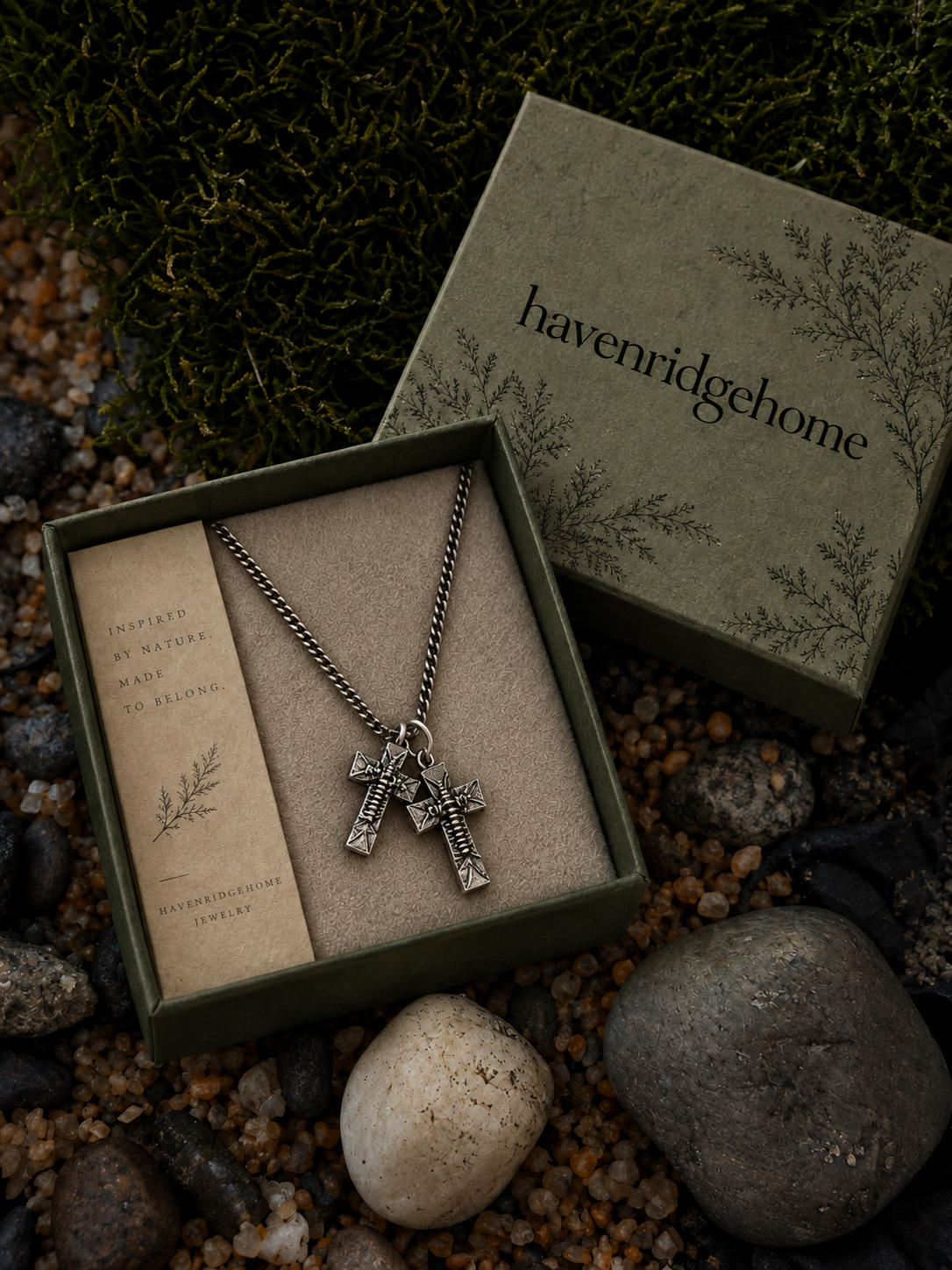 Crossfang Vintage Necklace