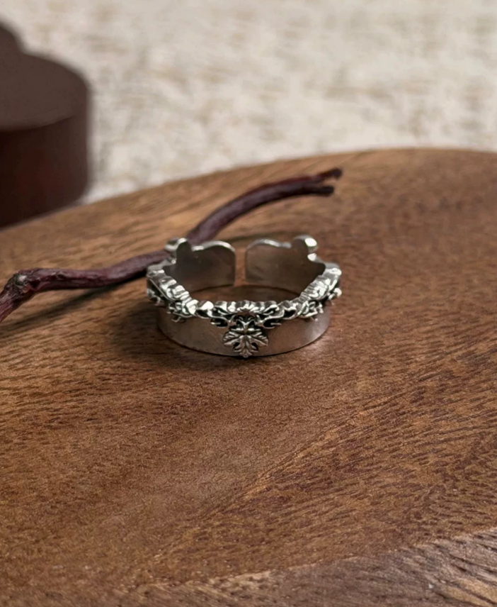 Droopvine Ring