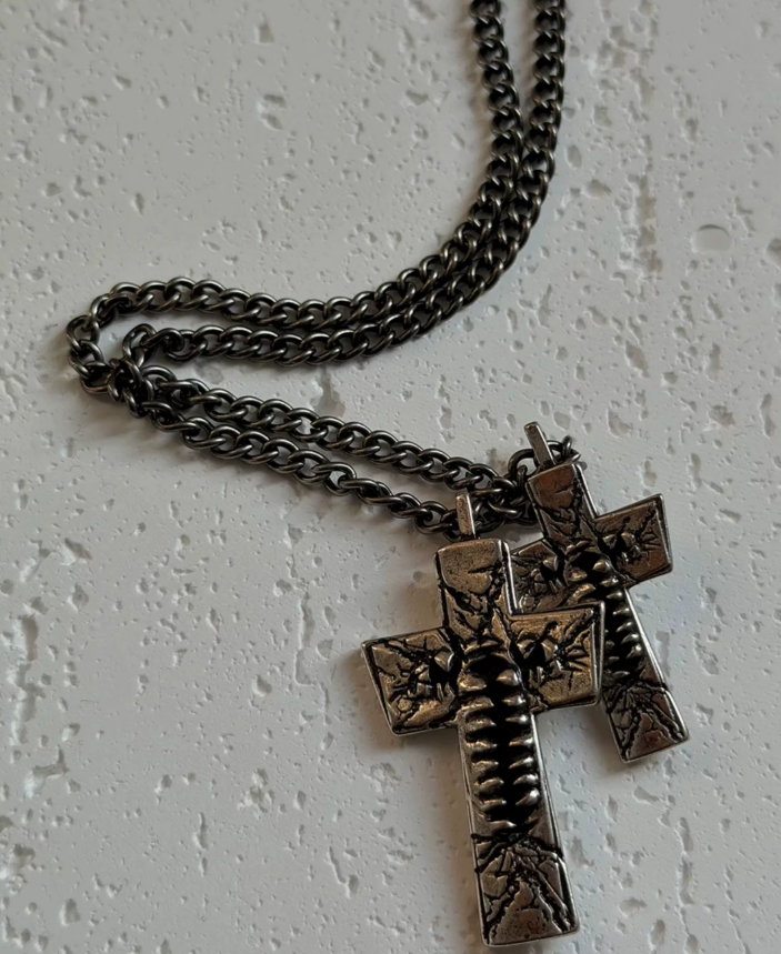 Crossfang Vintage Necklace